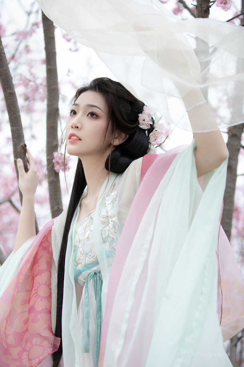 精品古风美女大学生个人艺术照写真