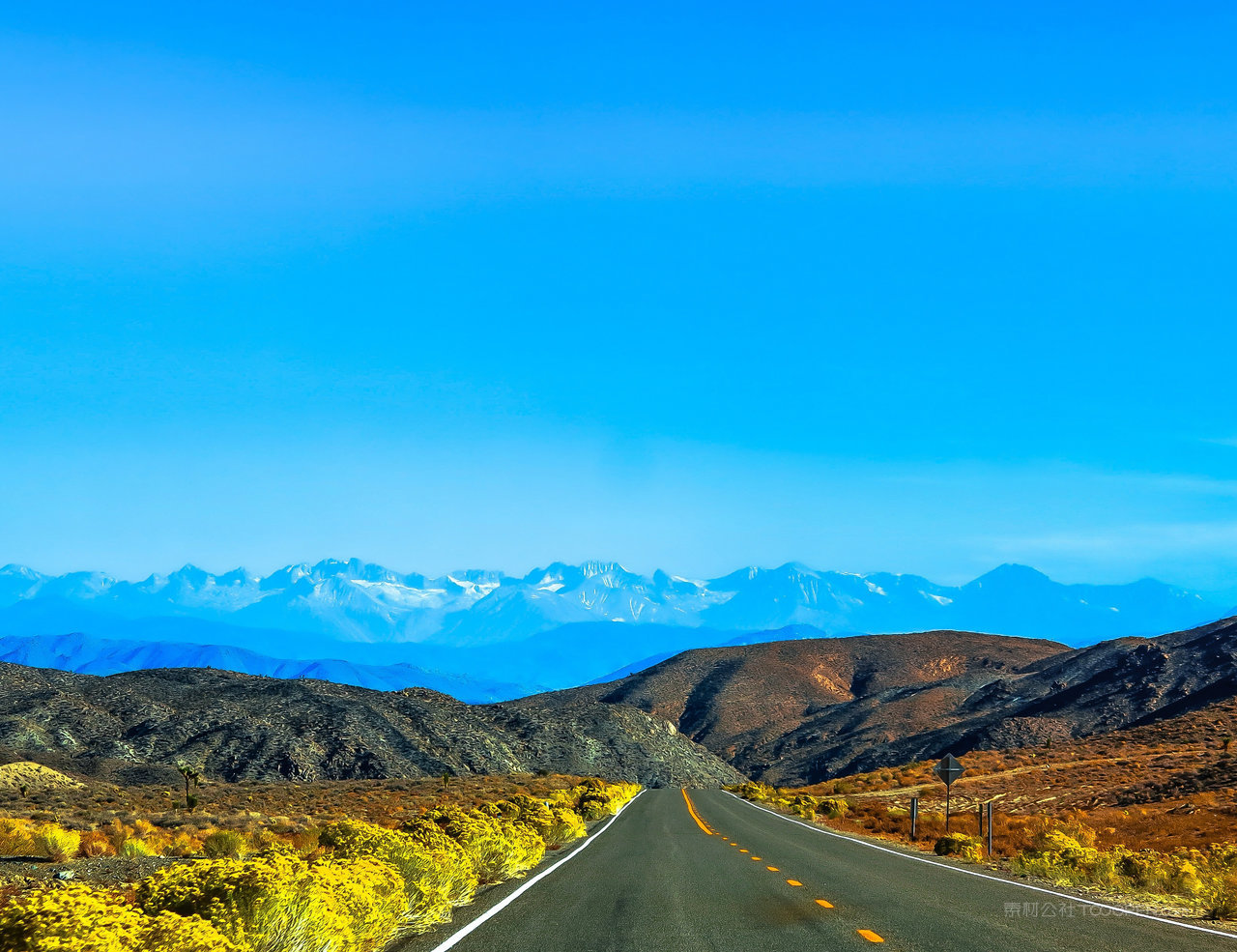 高清雪山风景画图片