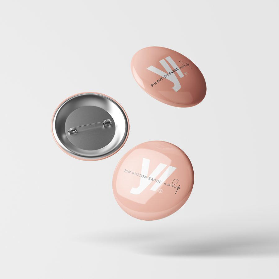 粉色圆形徽章胸针样机 (7)