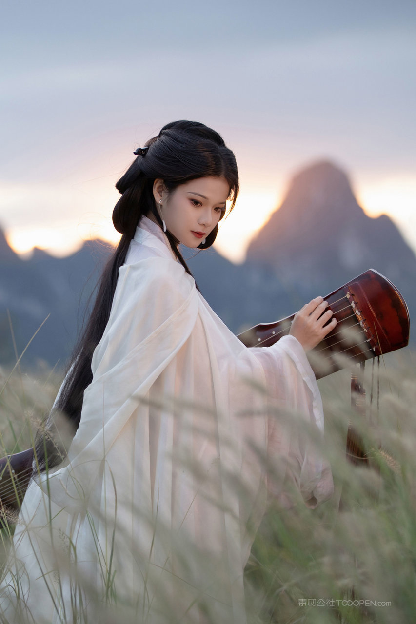 亚洲古装美女图片