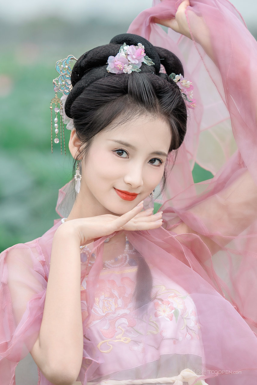 美艳古装美女艺术照