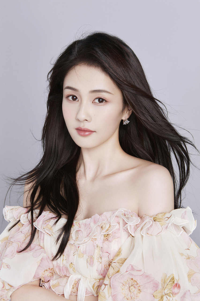 时尚靓丽的美女明星白鹿高清大图下载