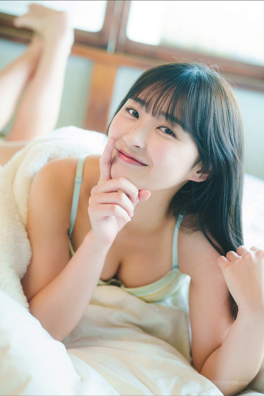 清纯可爱日本131MM美女18无码写真