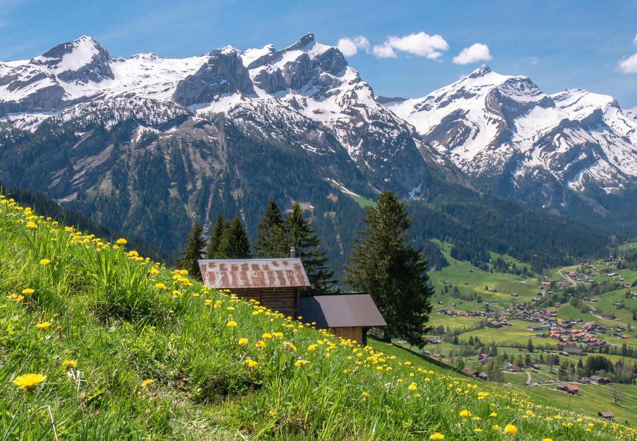 瑞士山脉山水风景画图片