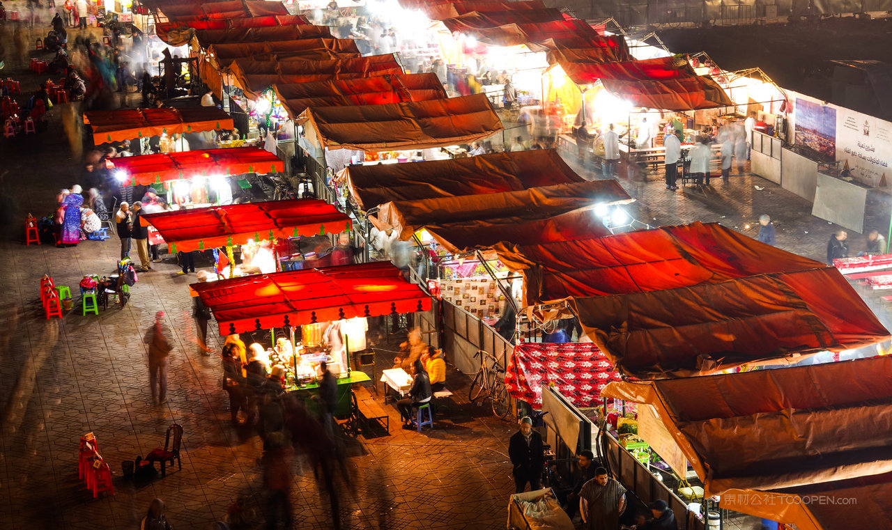 喀什夜市街道风景画图片