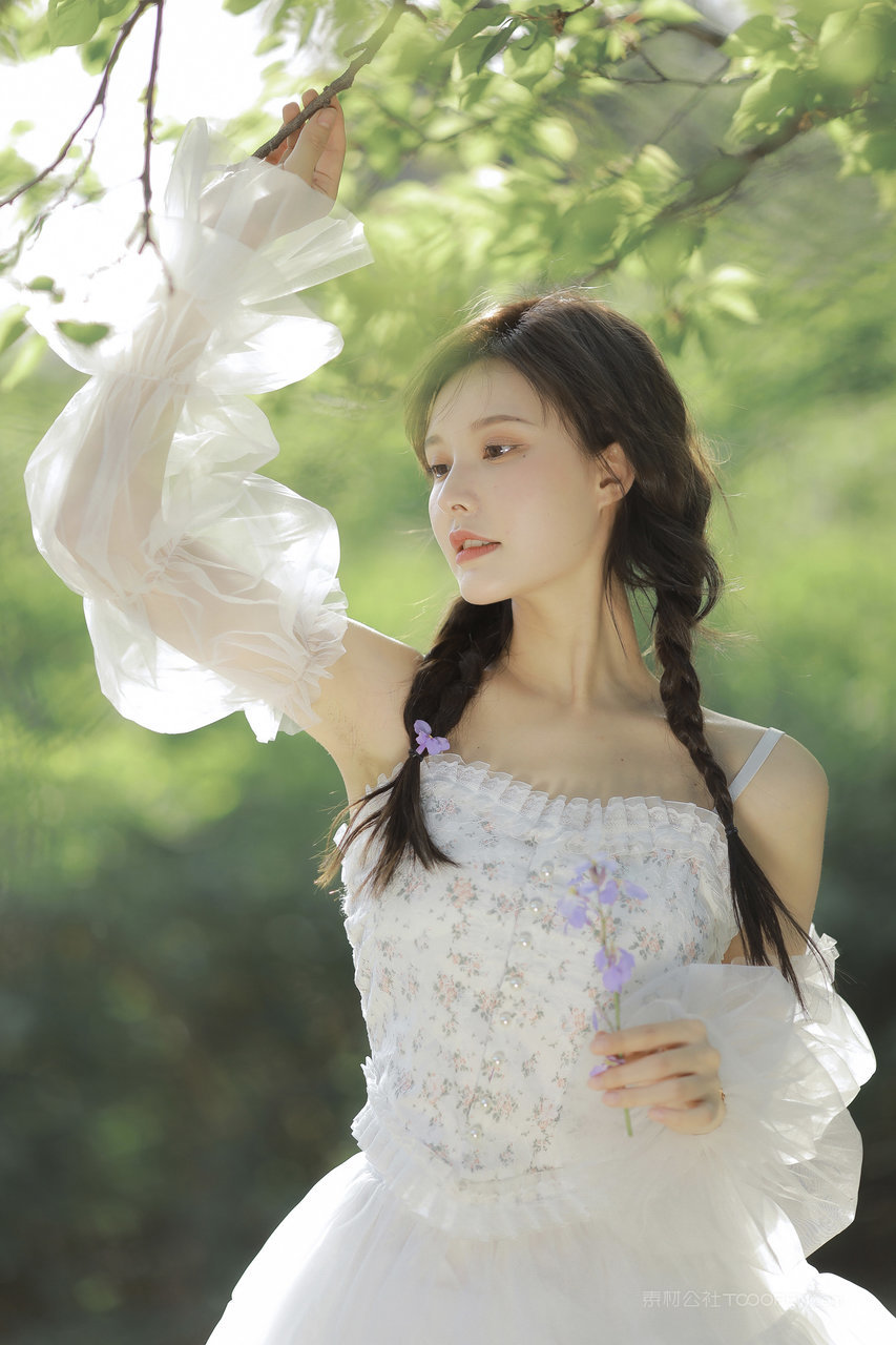 中国清纯漂亮的女孩户外人像摄影手机壁纸图片专区