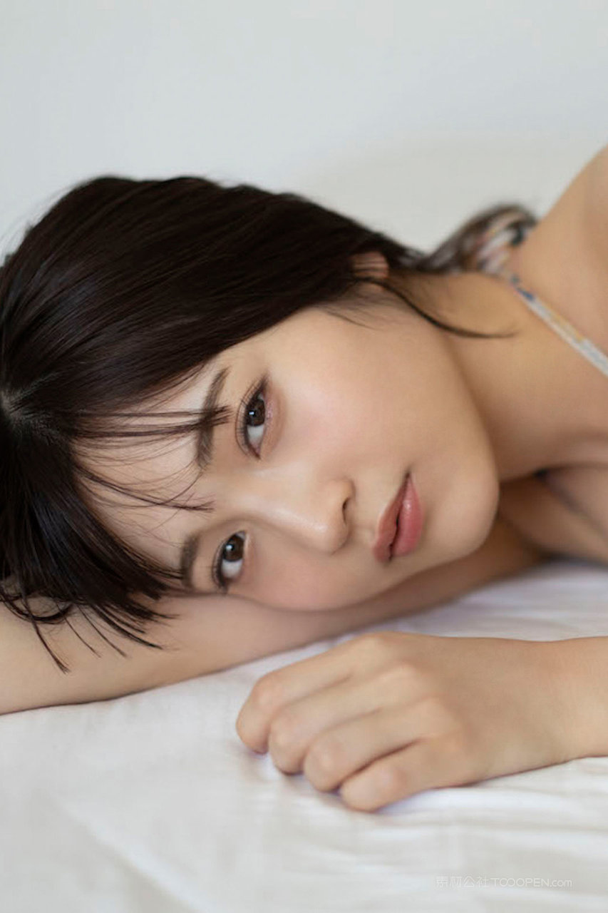 日本极品美女**艺术照片高清下载