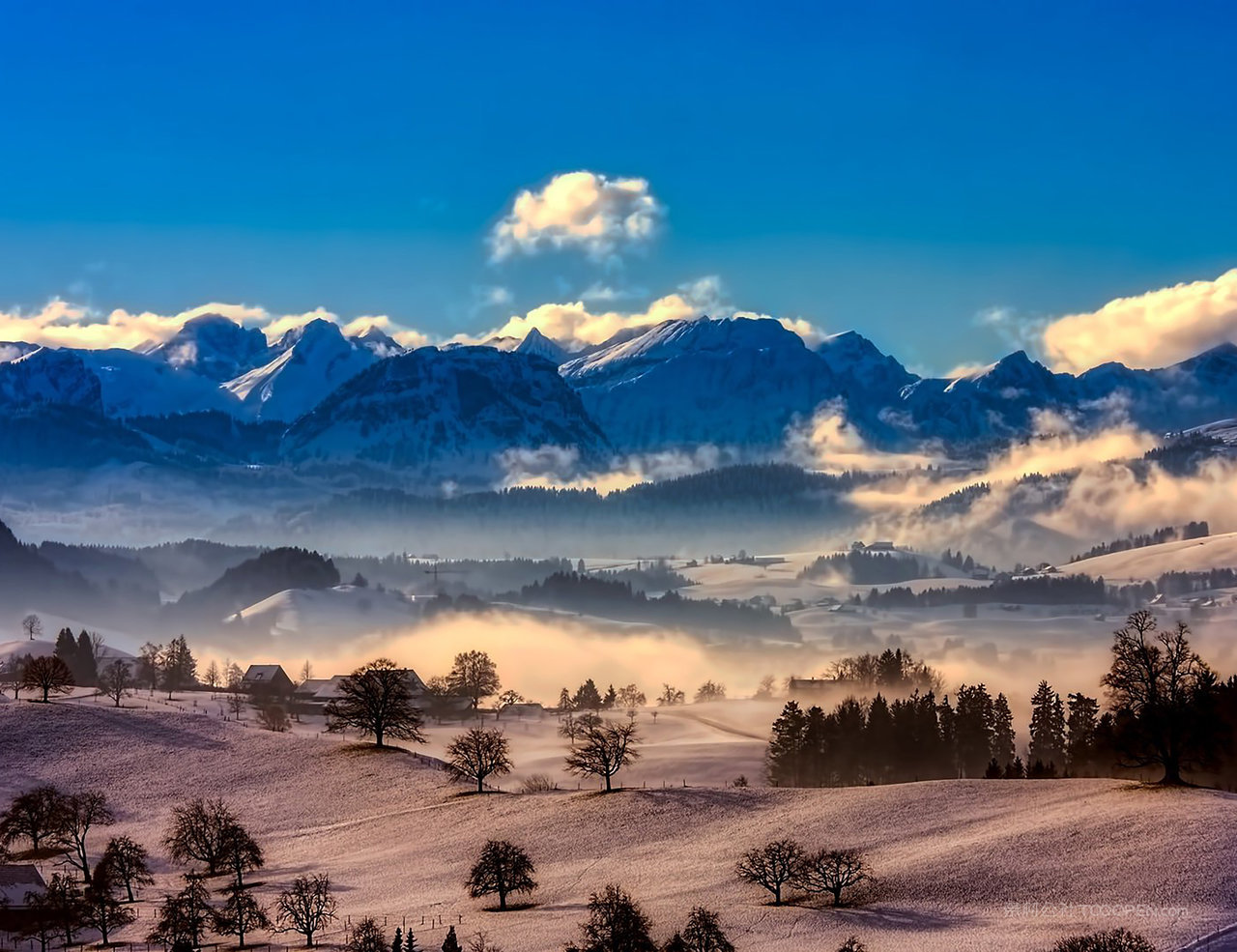 高清雪山风景画图片