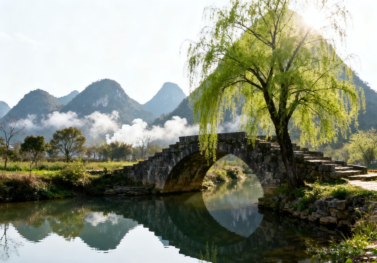 春天山峰风景河流自然春意天空意境