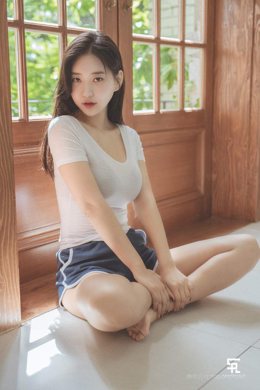 清纯韩国三级粉嫩美女明星极品无码合集