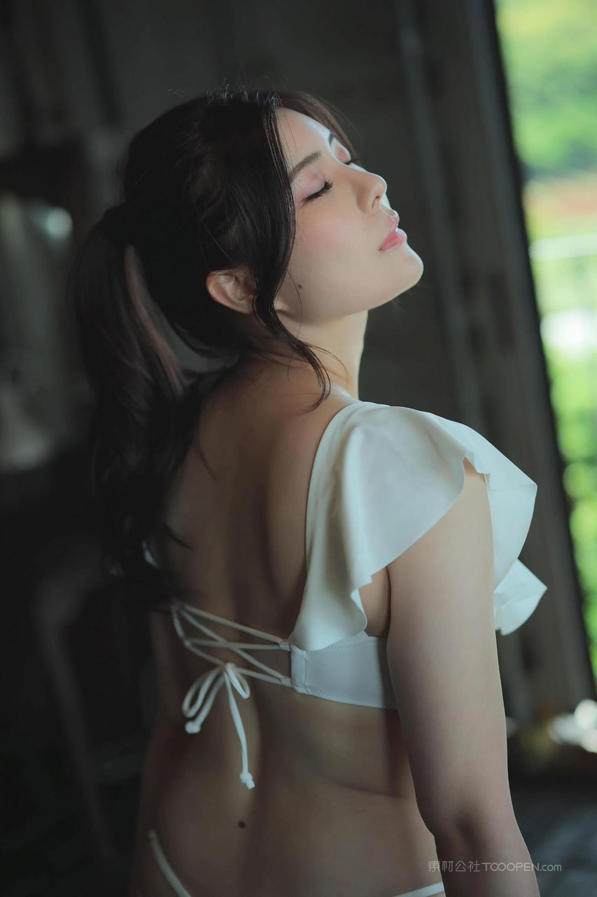 日本美女背影图片