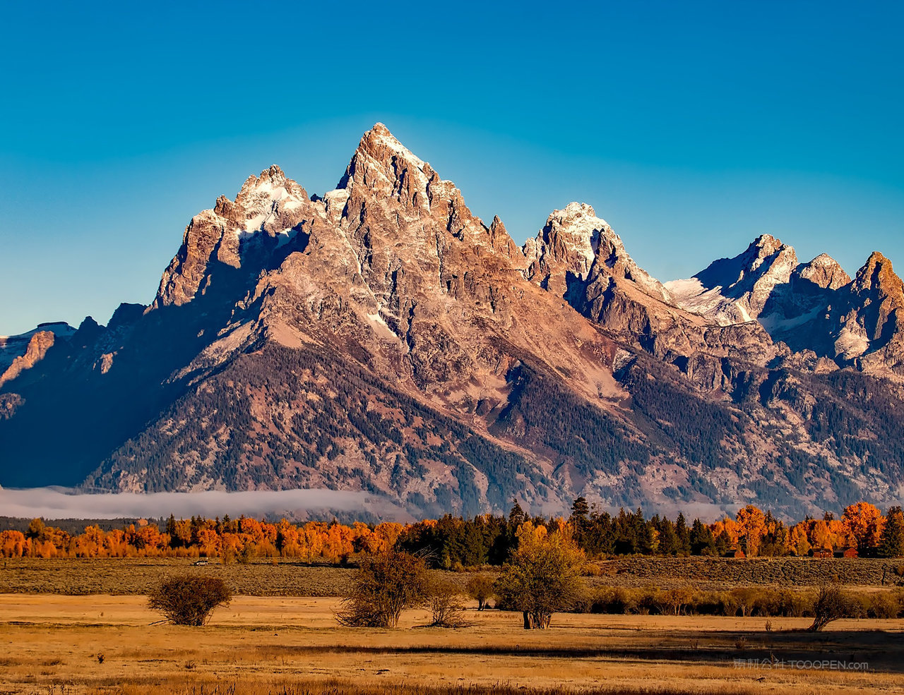 高清雪山大山风景画
