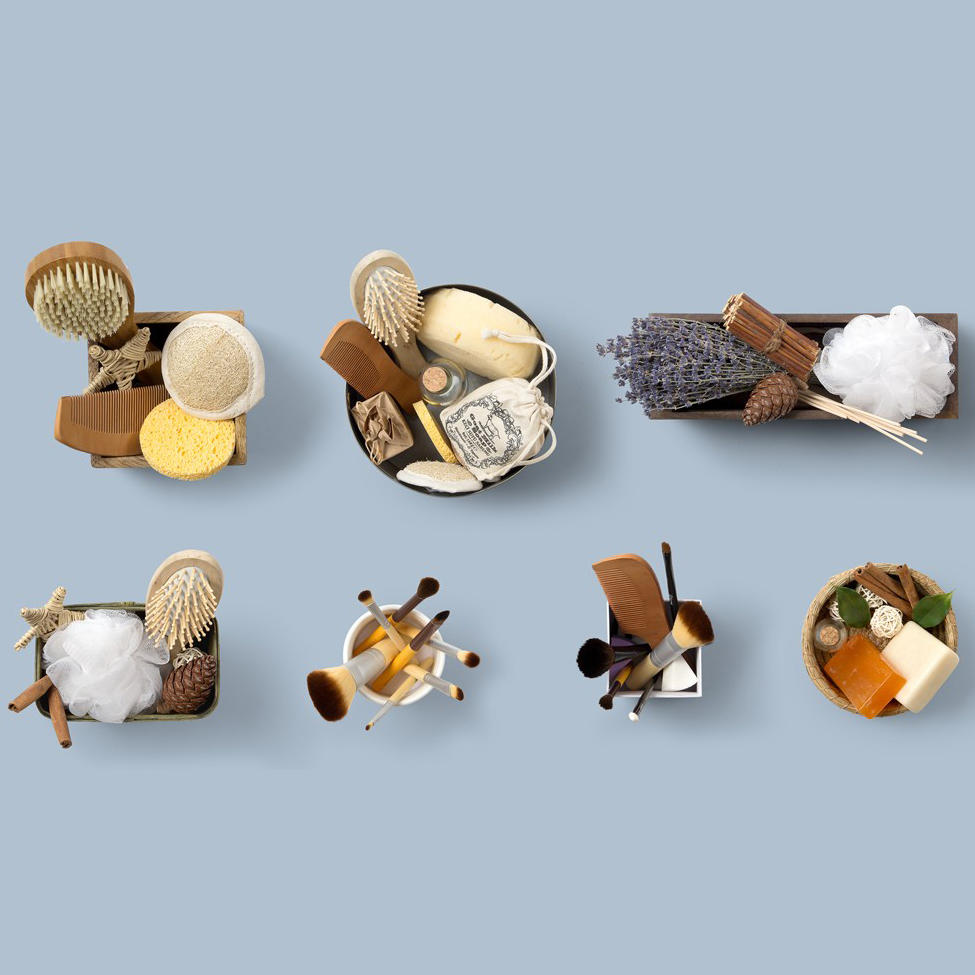 高端化妆品收纳装饰毛刷顶视图样机