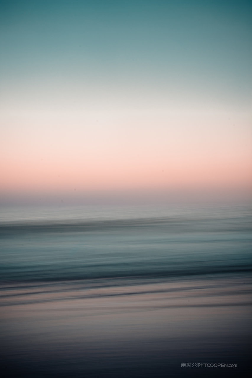 唯美雾气湖畔风景画图片