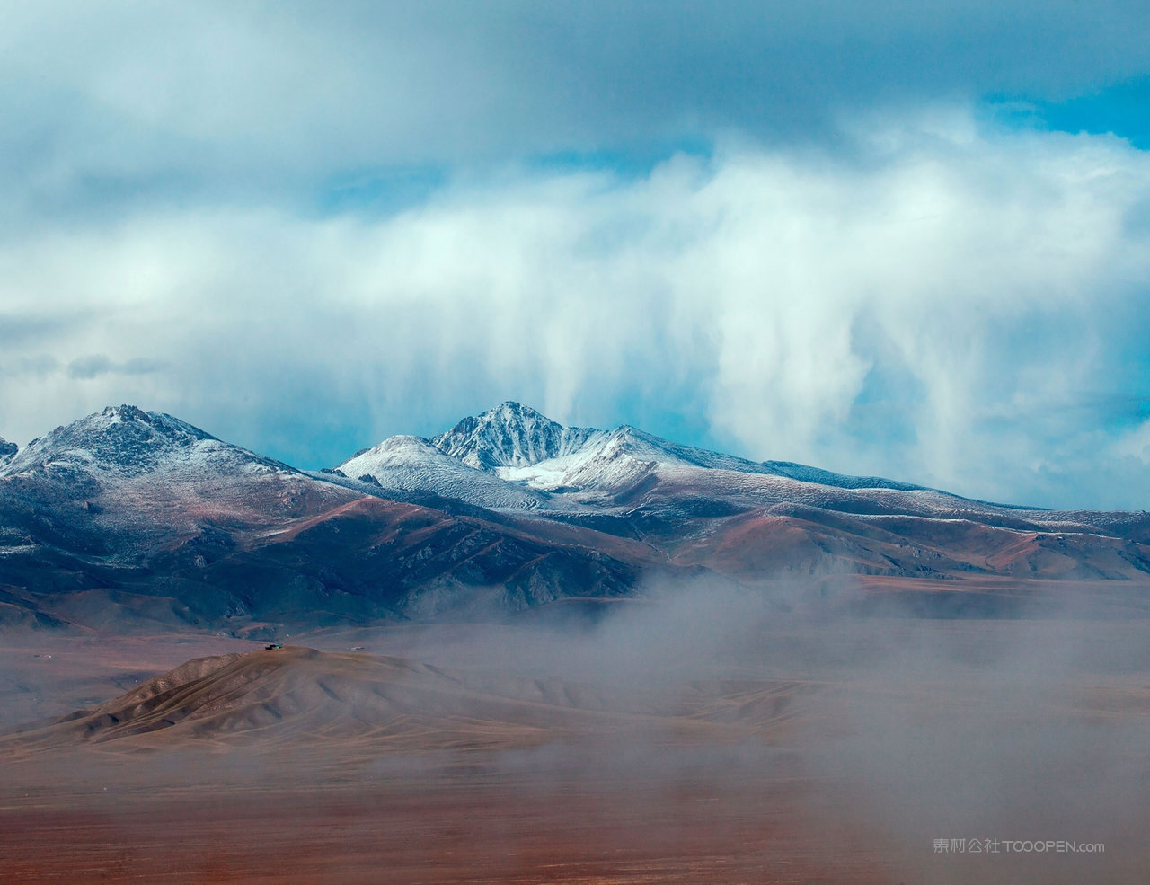 唯美雪山摄影图片