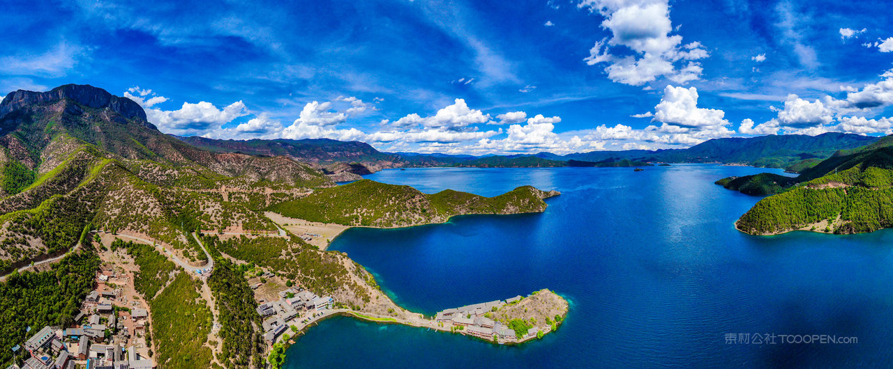 泸沽湖全景航拍风景画