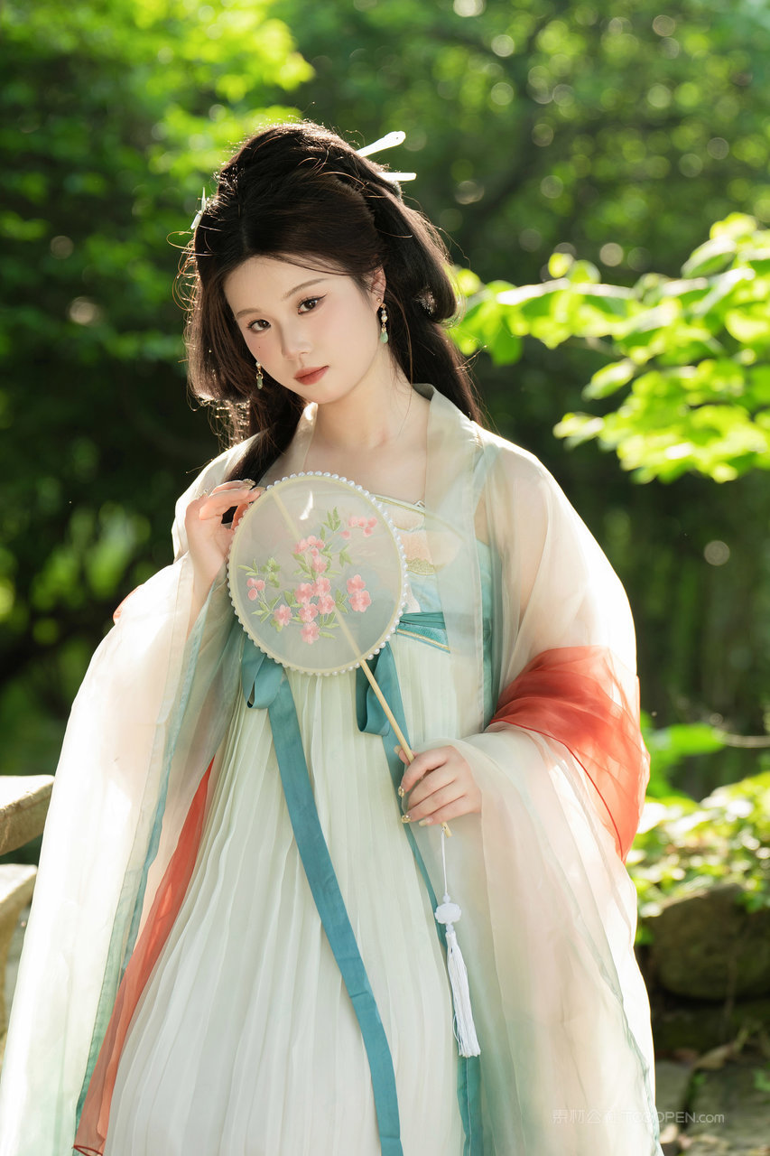 中国古典汉服美女大图