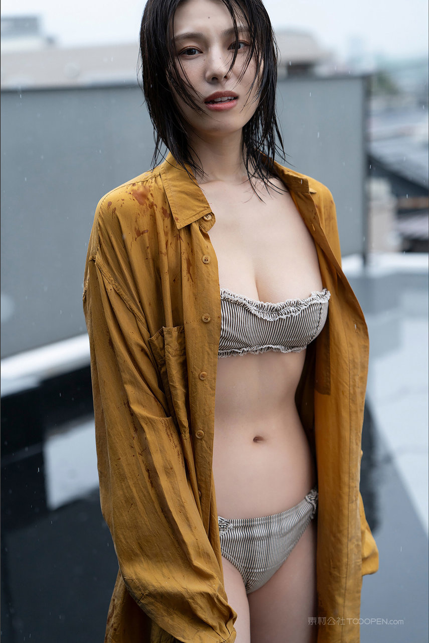 日本成熟美女高清套图