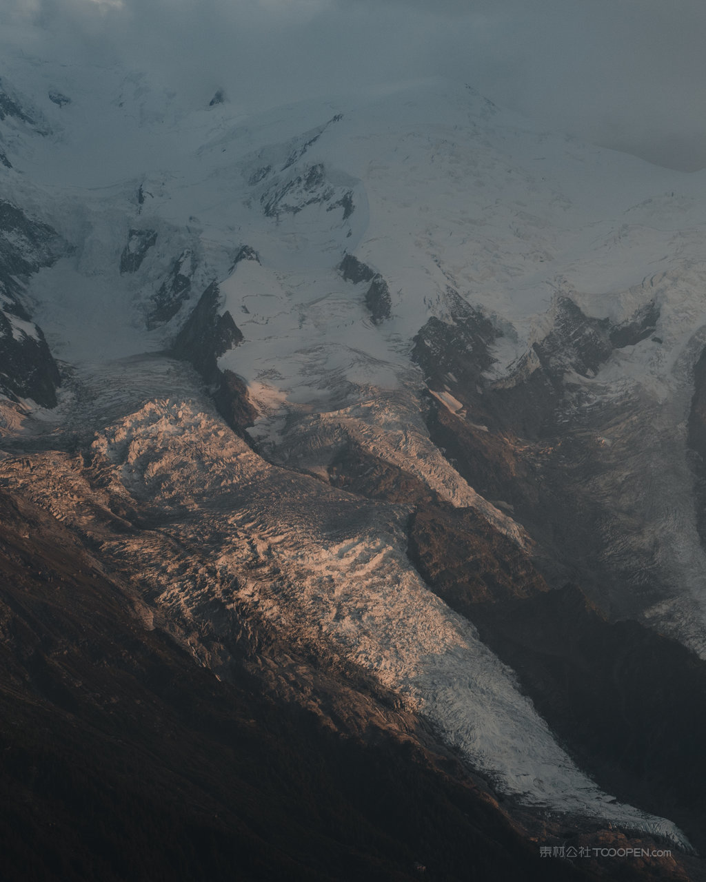 阿尔卑斯山脉摄影图片