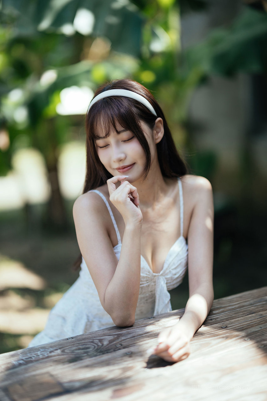 中国清纯美女壁纸大图