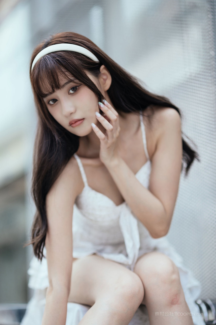 高颜值女神街拍图片