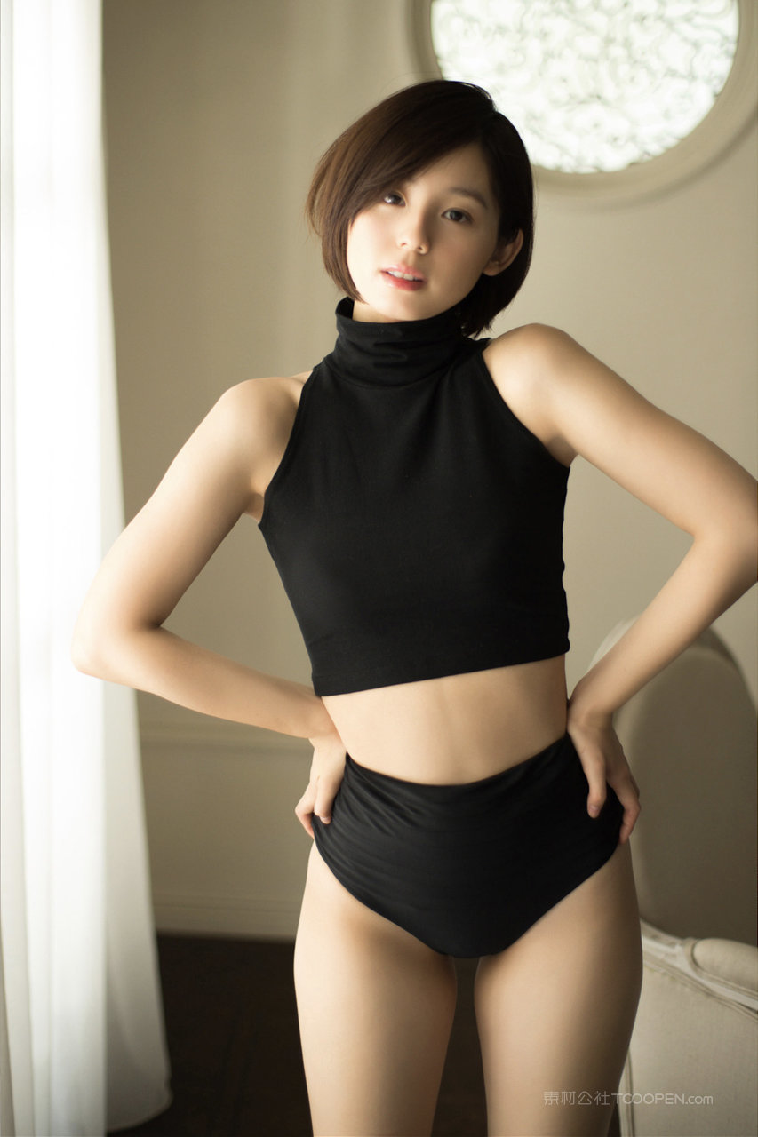 短发日本美女女优七海素人自拍无水印福利图