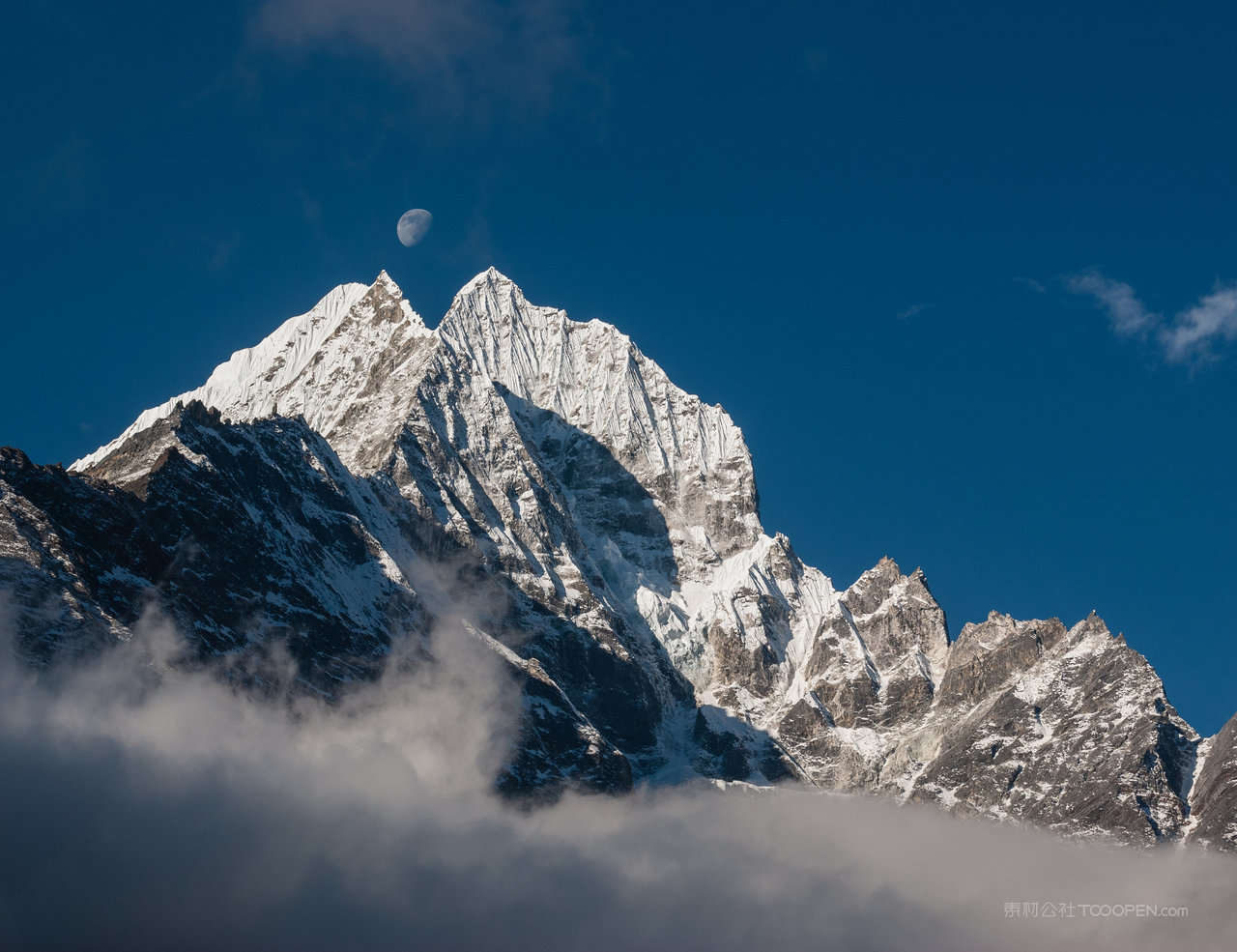 雪山雪景风景画素材