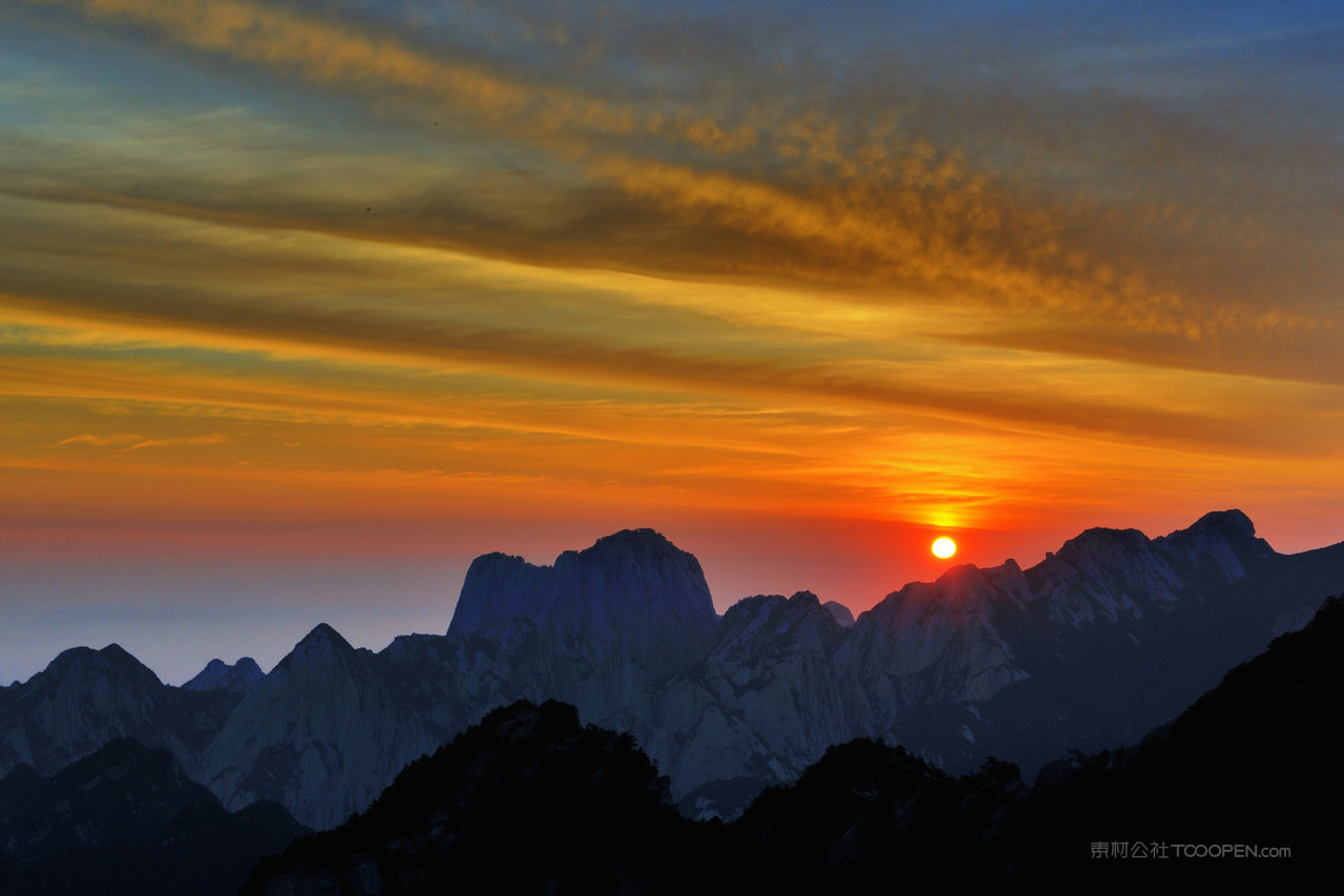 秦岭日出高清风景画