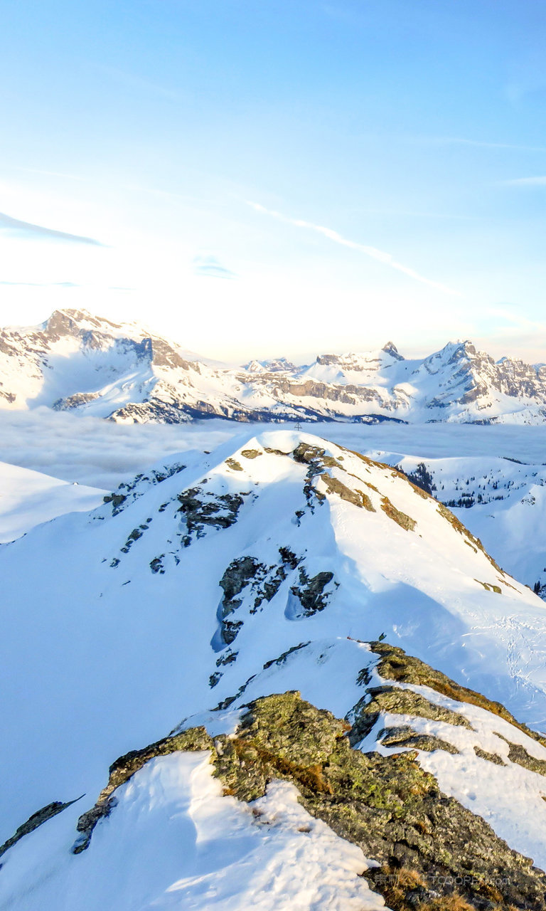 高清雪山山脉摄影图片