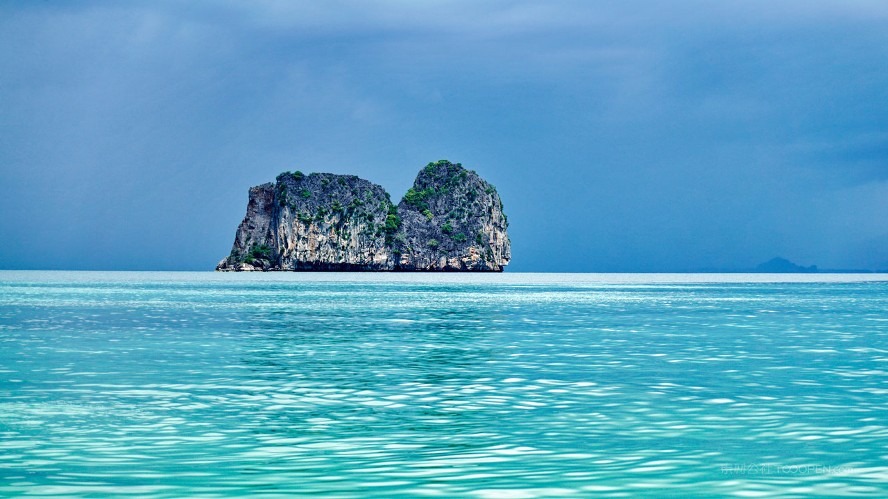 暴风雨来临之前的海岛