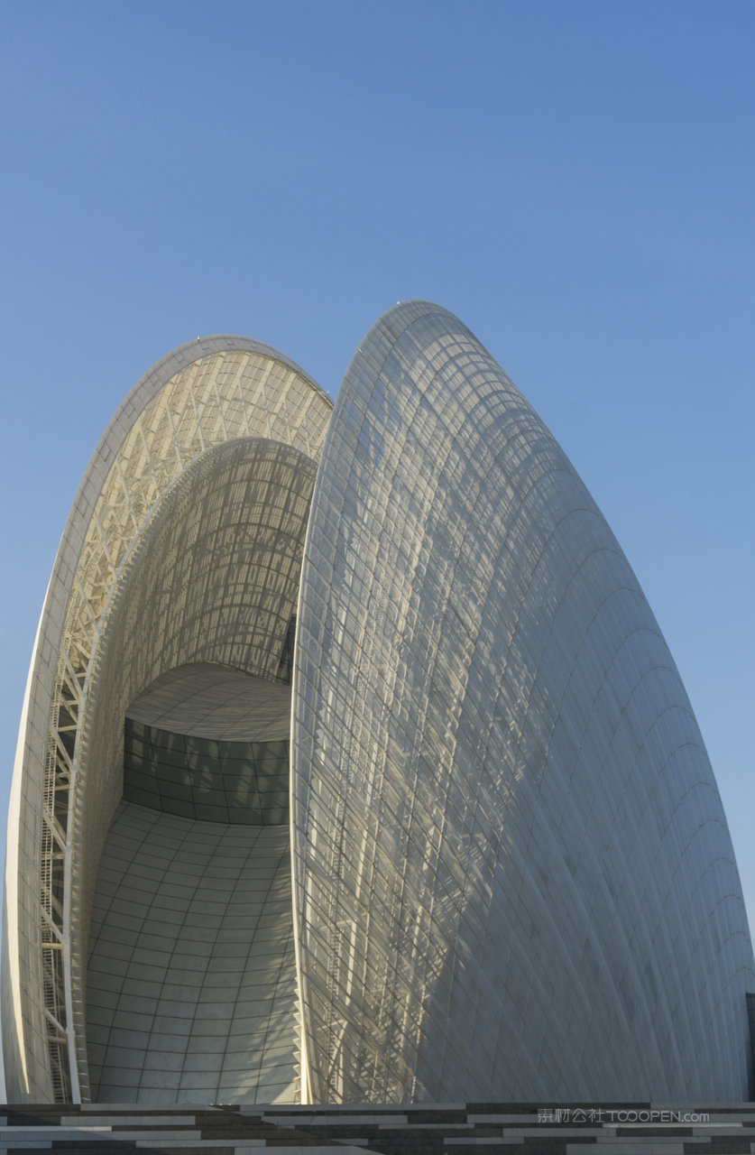 珠海城市地标大剧院日月贝特写图