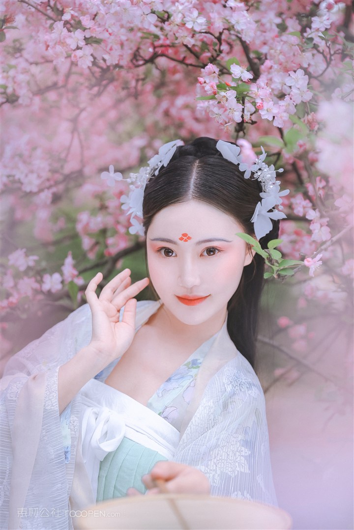 漂亮的古装美女图片