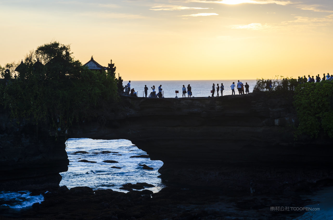 日落普拉巴图博隆塔纳地段