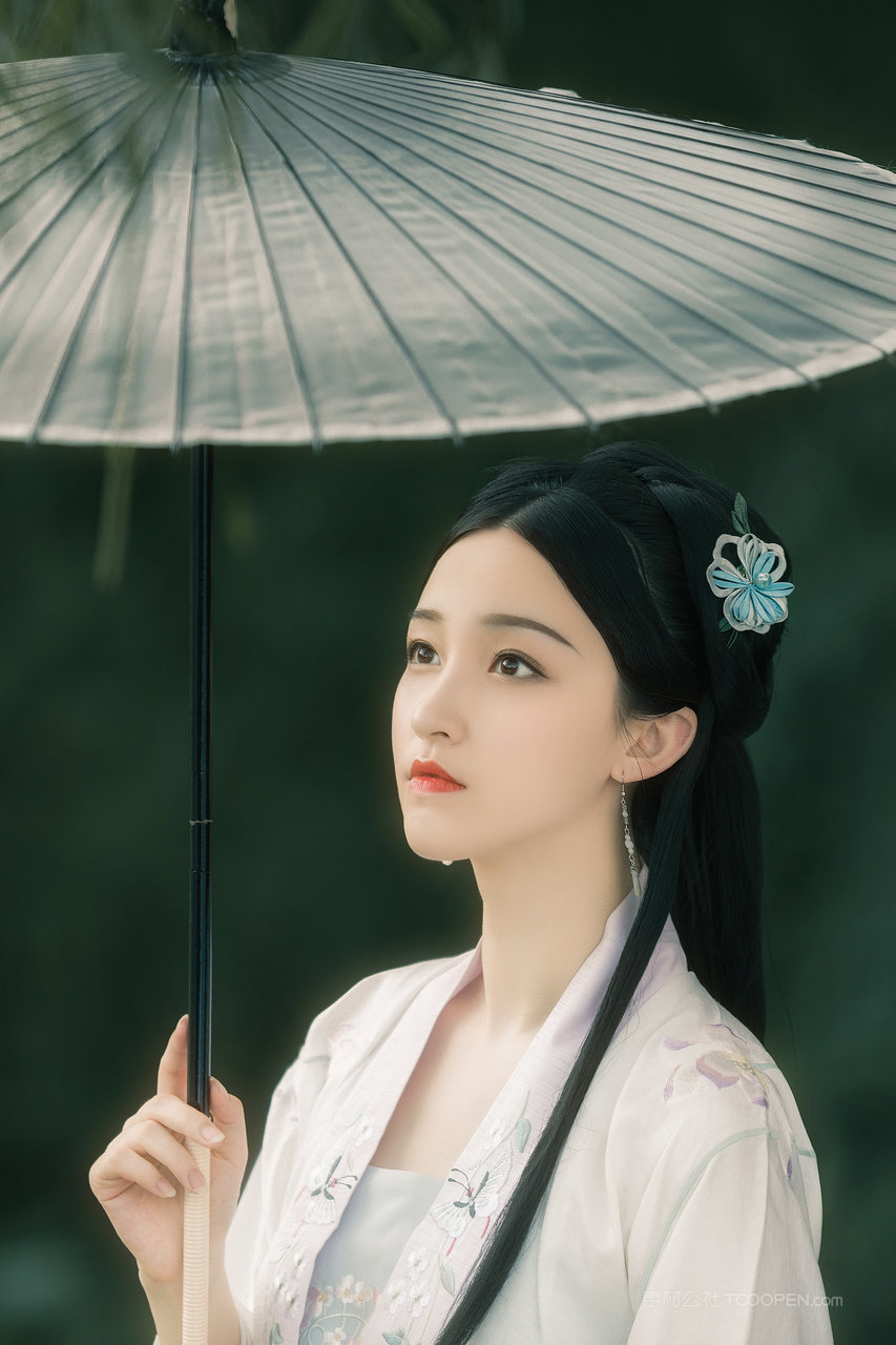 超高清唯美古装汉服美女人像艺术写真图片