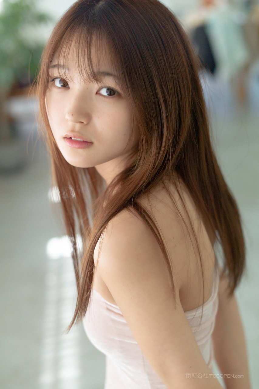 绝色日本粉嫩美女MM131纯天然无码写真图下载