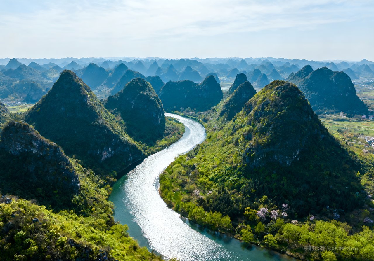 唯美春天山水天空风景意境河流山峰