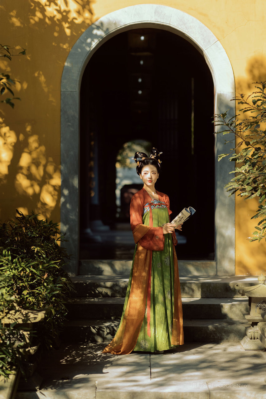 古风美女主播写真