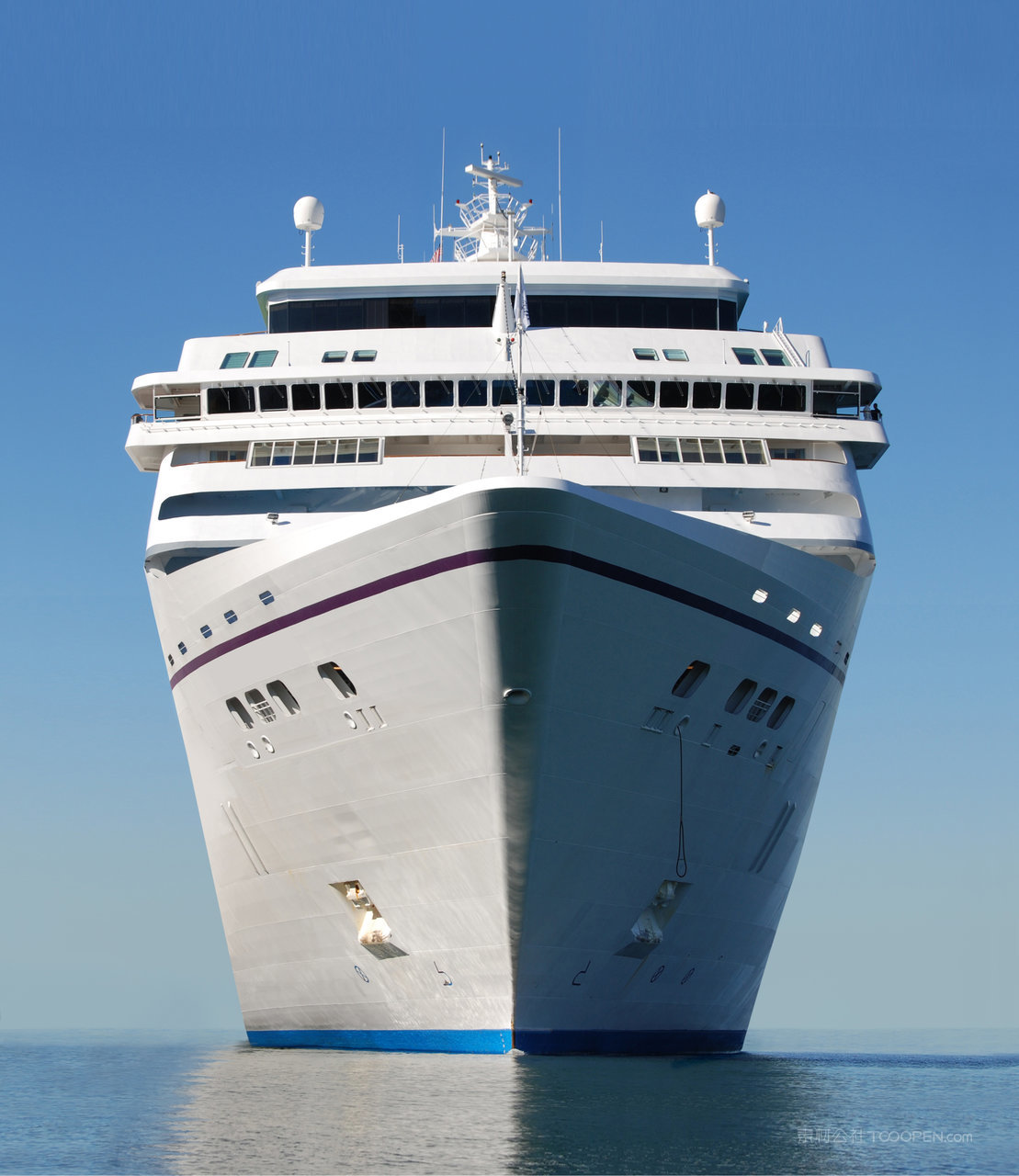 海景游轮高清摄影图片