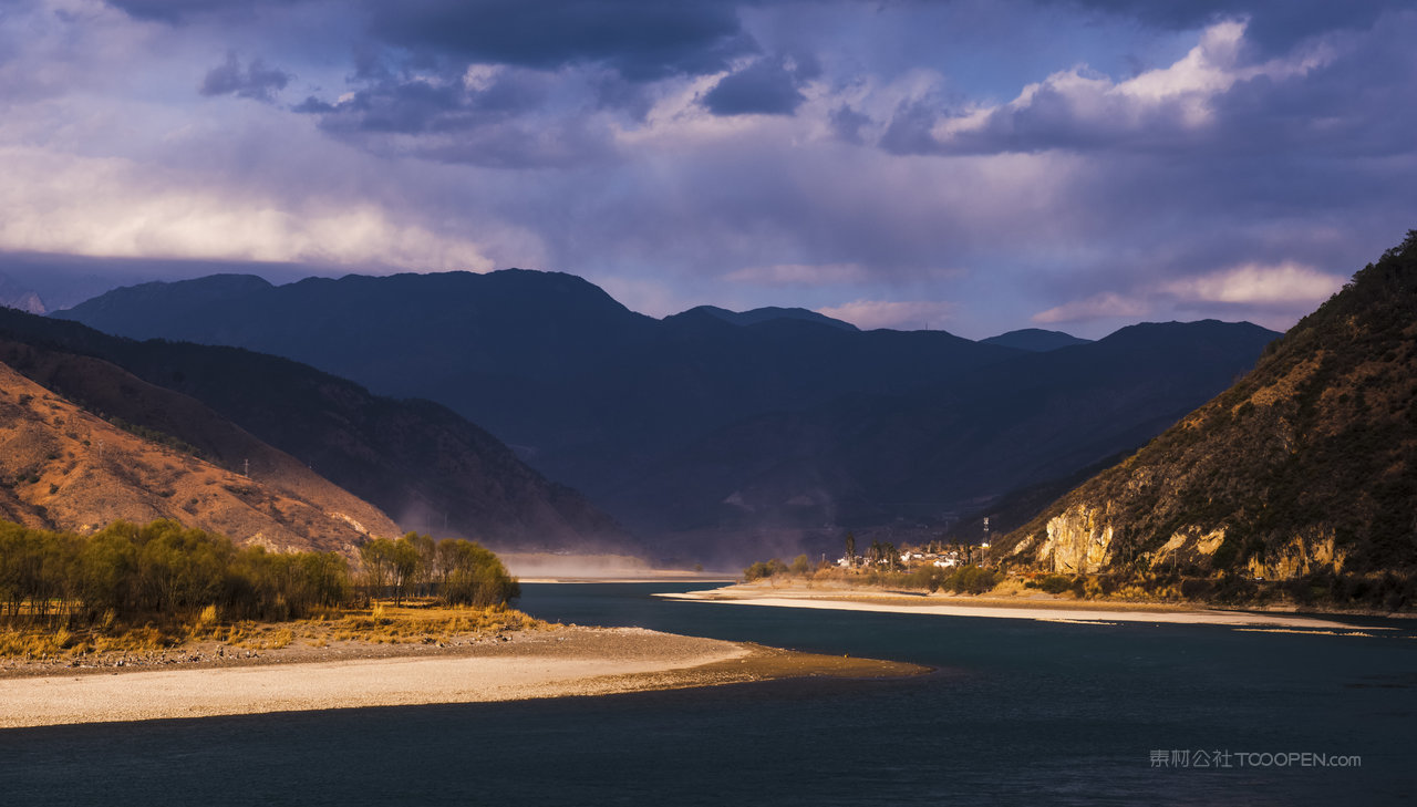 长江第一湾之光