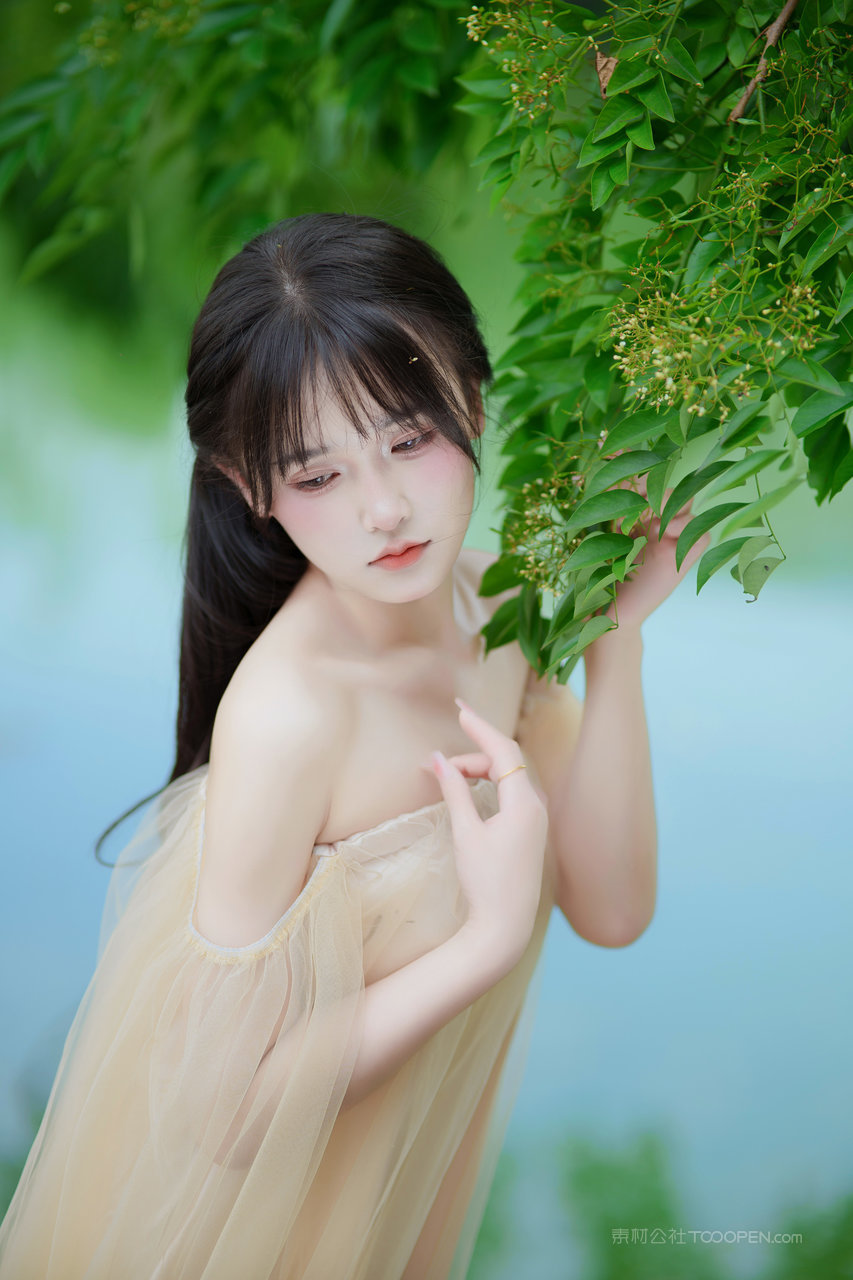 国产青春美少女绝色容颜唯美人像摄影图片