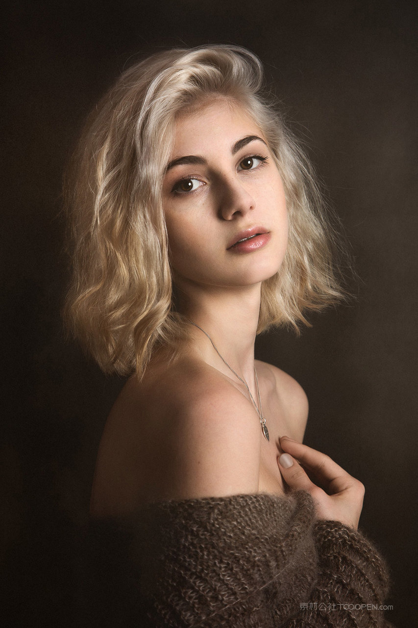 欧美天堂AV无线美女艺术照下载