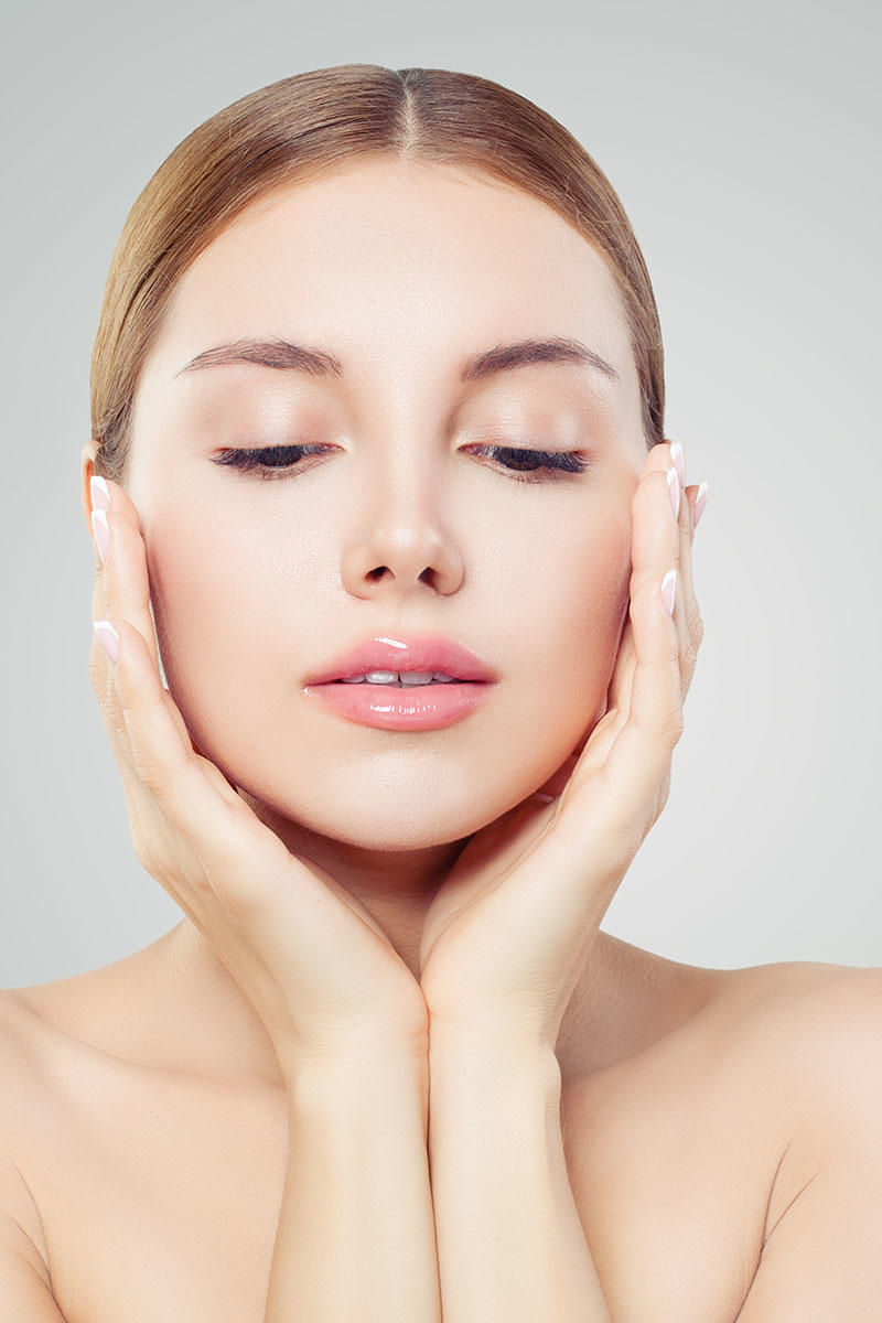 白嫩的美少女图片