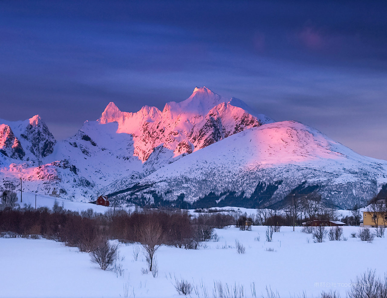 雪山山脉高清摄影图
