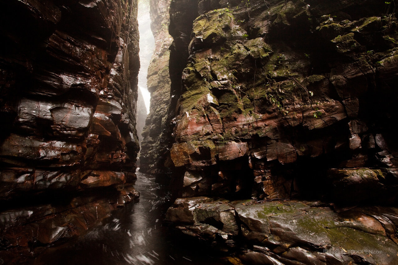 卡瓦克洞穴高清风景画