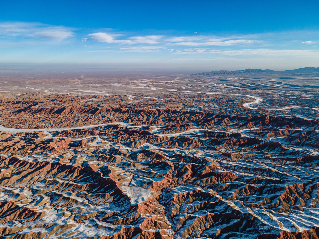 航拍甘肃兰州冰沟丹霞