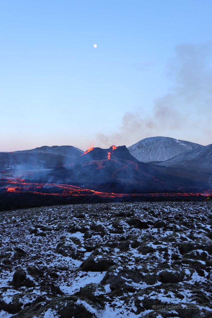 火山山脉高清风景画图片