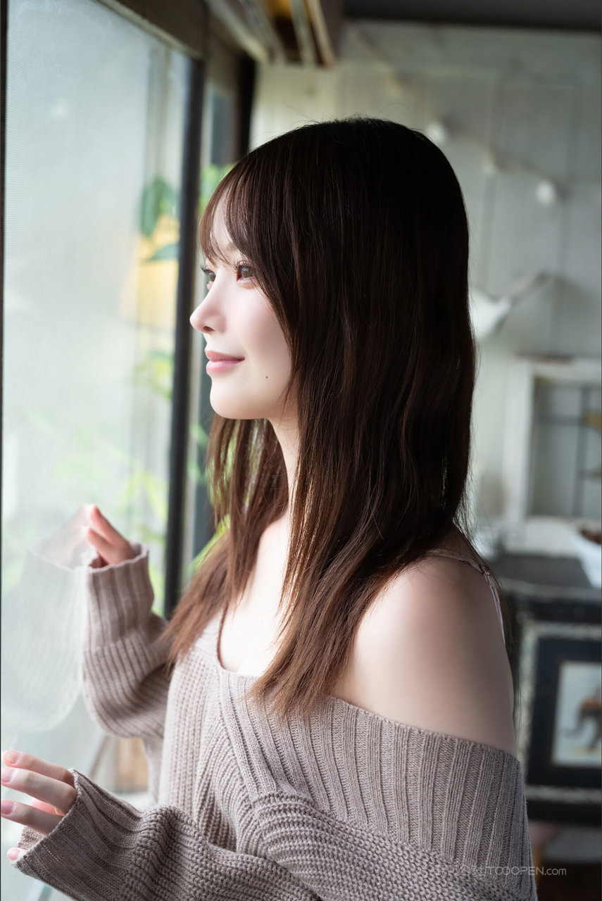 日韩在线一区二区三区写真