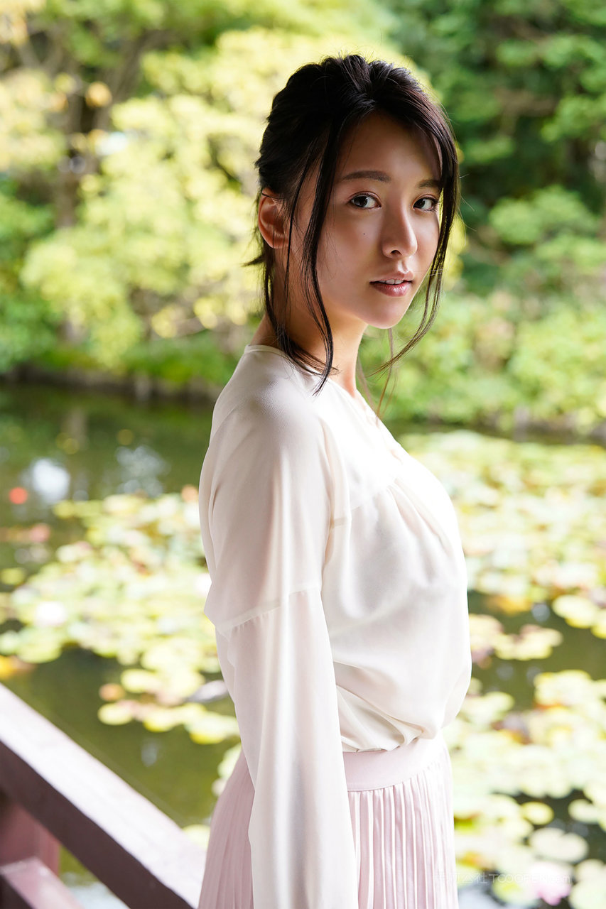 日本嫩模唯美图片