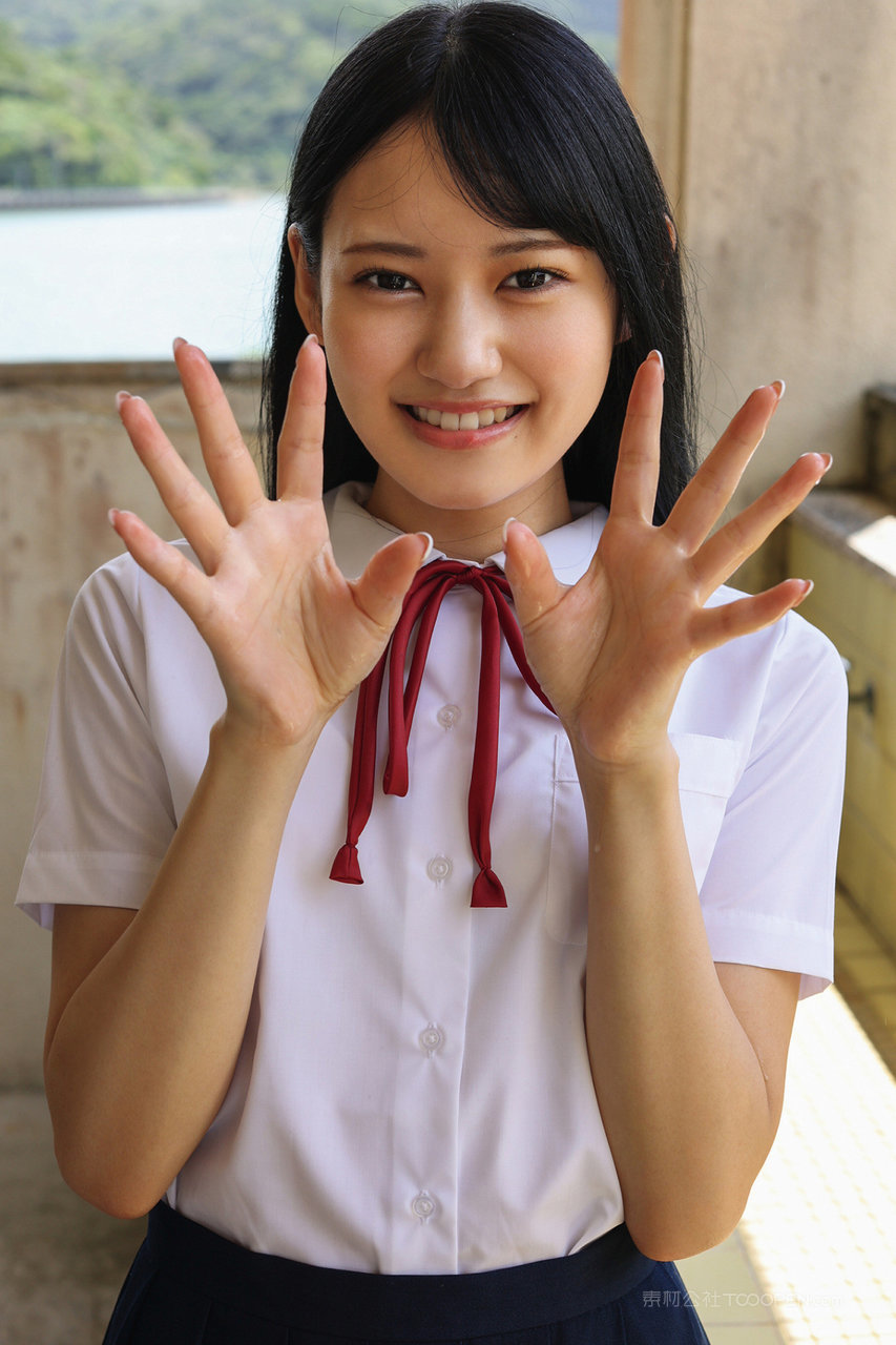 清纯可爱日本高中生美女纯天然自拍精品下载