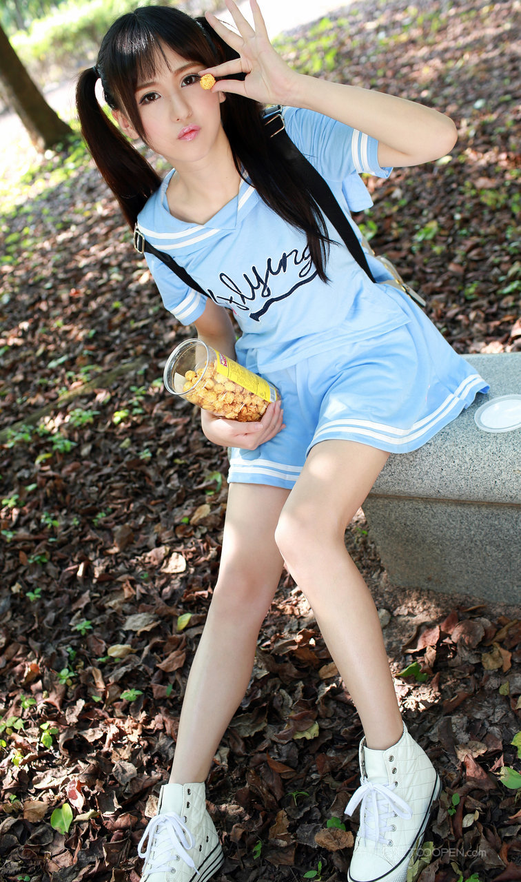 妩媚长腿模特美女性感动人丰腴